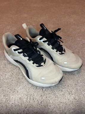 Nike Beige and Black Athletic Sneakers